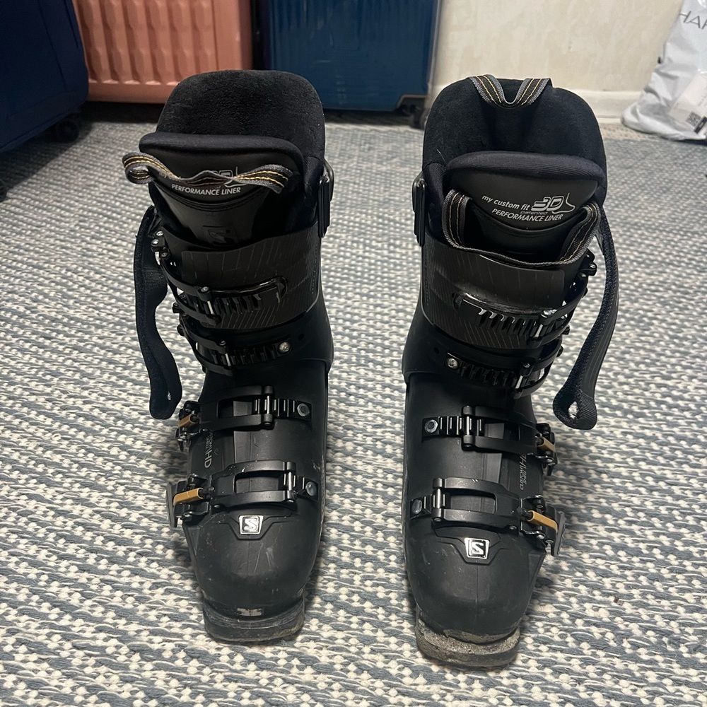 Salomon Black Performance Ski Boots